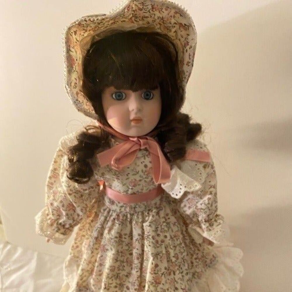 Vintage Victorian Porcelain Doll.